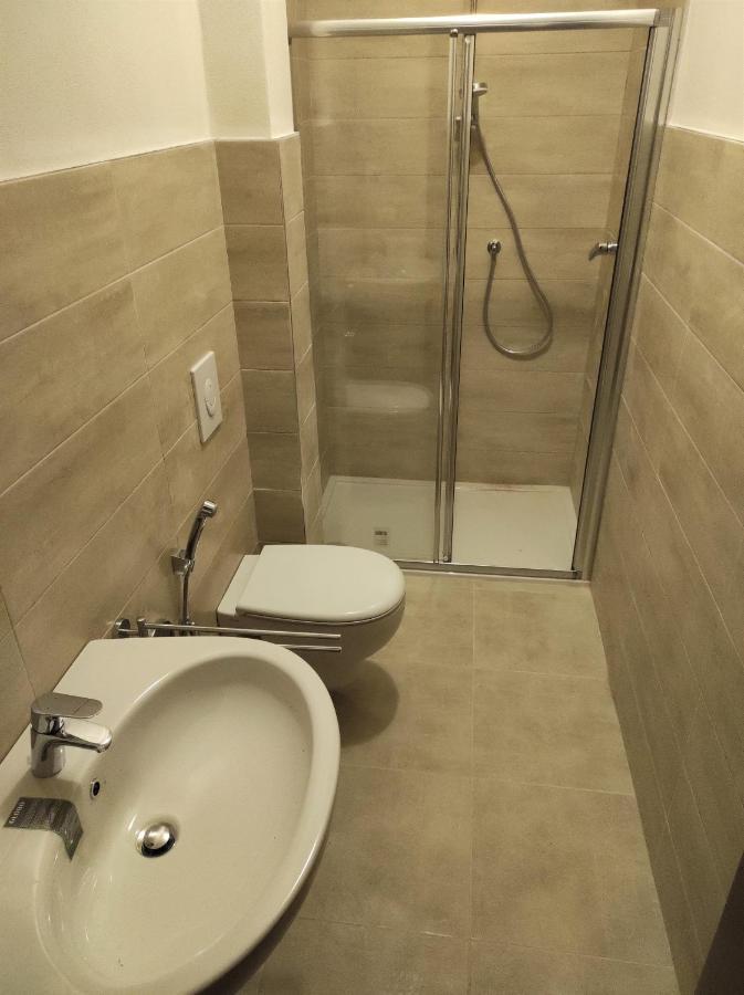 Appartamento Anna Desenzano del Garda Exterior foto