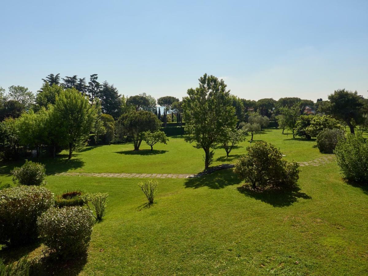 Appartamento Anna Desenzano del Garda Exterior foto